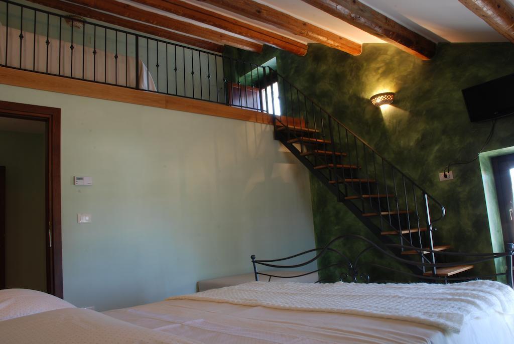 Bed and Breakfast Za Mariette Crecchio Zimmer foto